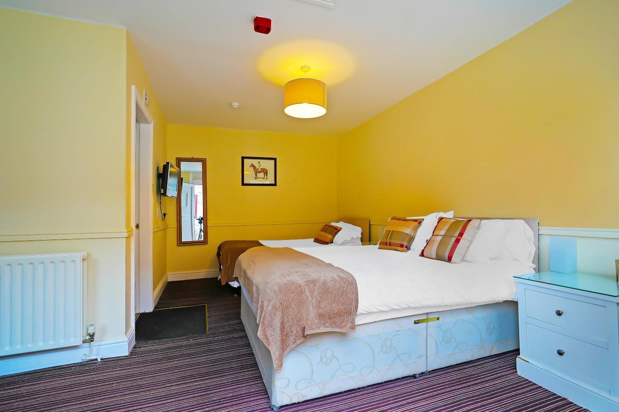 Oyo The White Horse, Ripon North Yorkshire Hotel Екстериор снимка